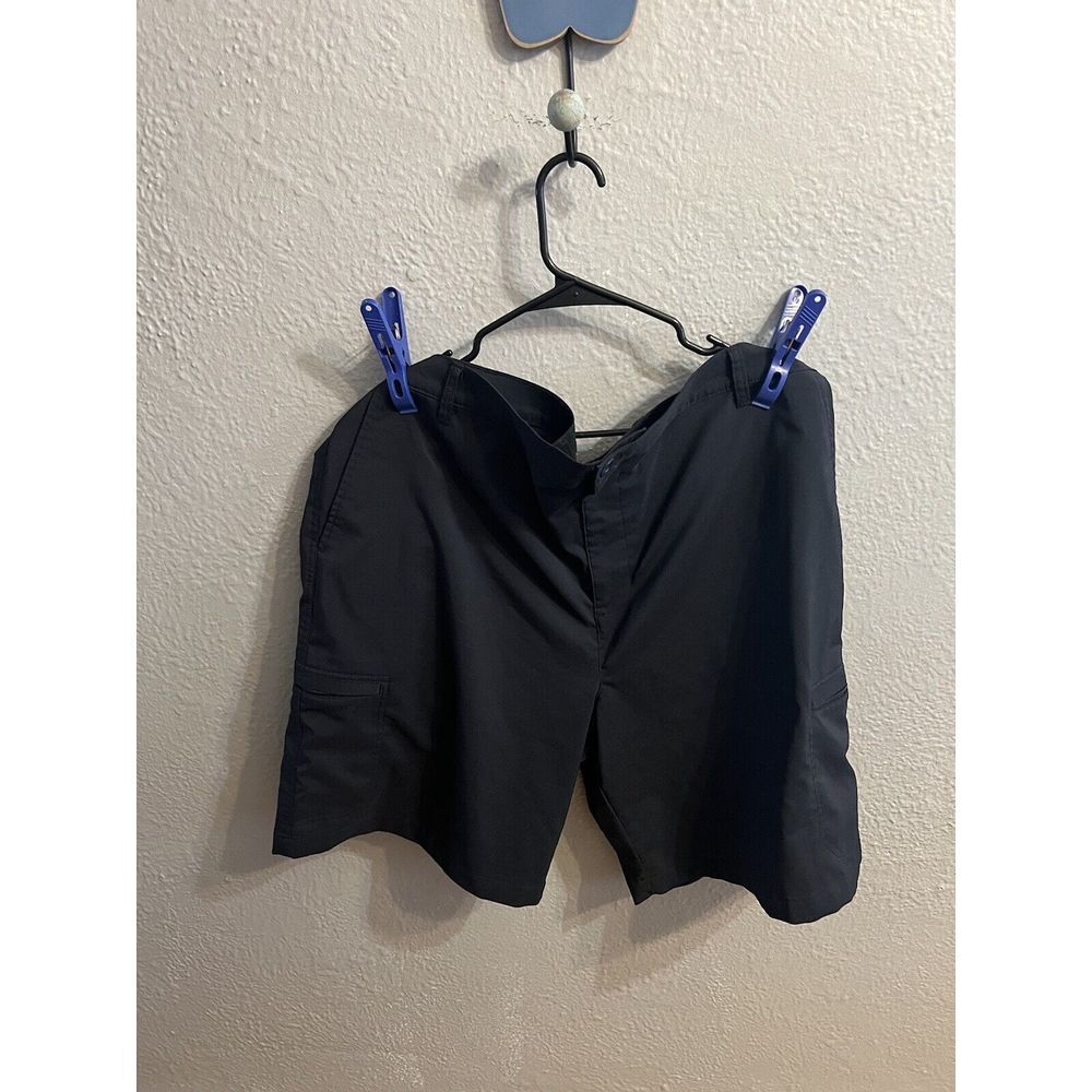 Chaps Men's‎ Navy  Blue Shorts Size 42 Inseam 9 Inches